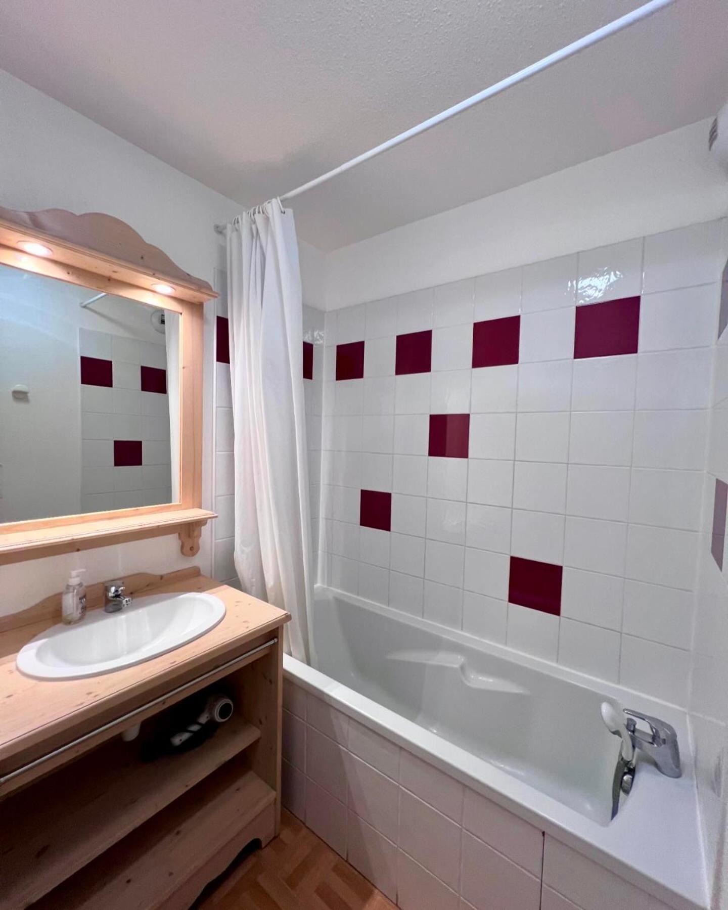 Appartement 4 Personnes Avec Piscine Interieure Puy-Saint-Vincent Exterior photo
